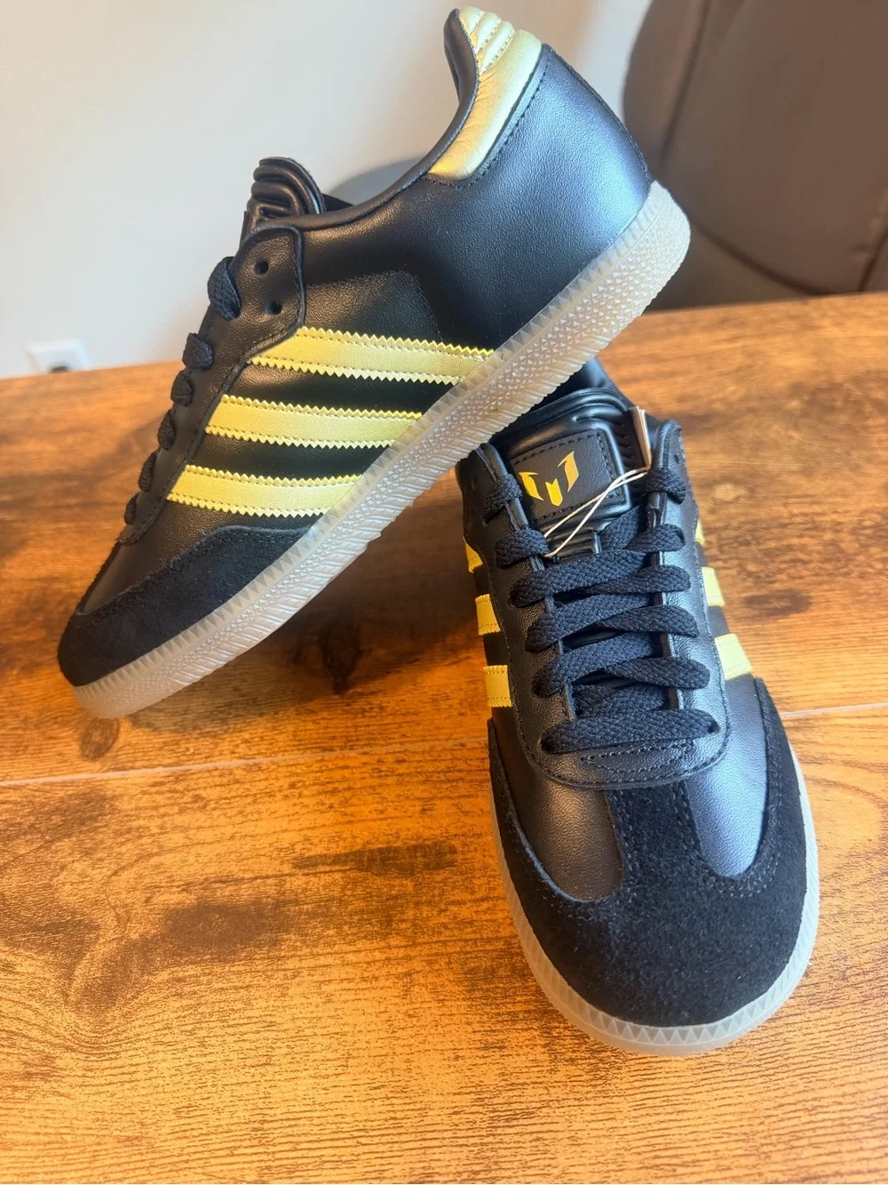 adidas iconic samba